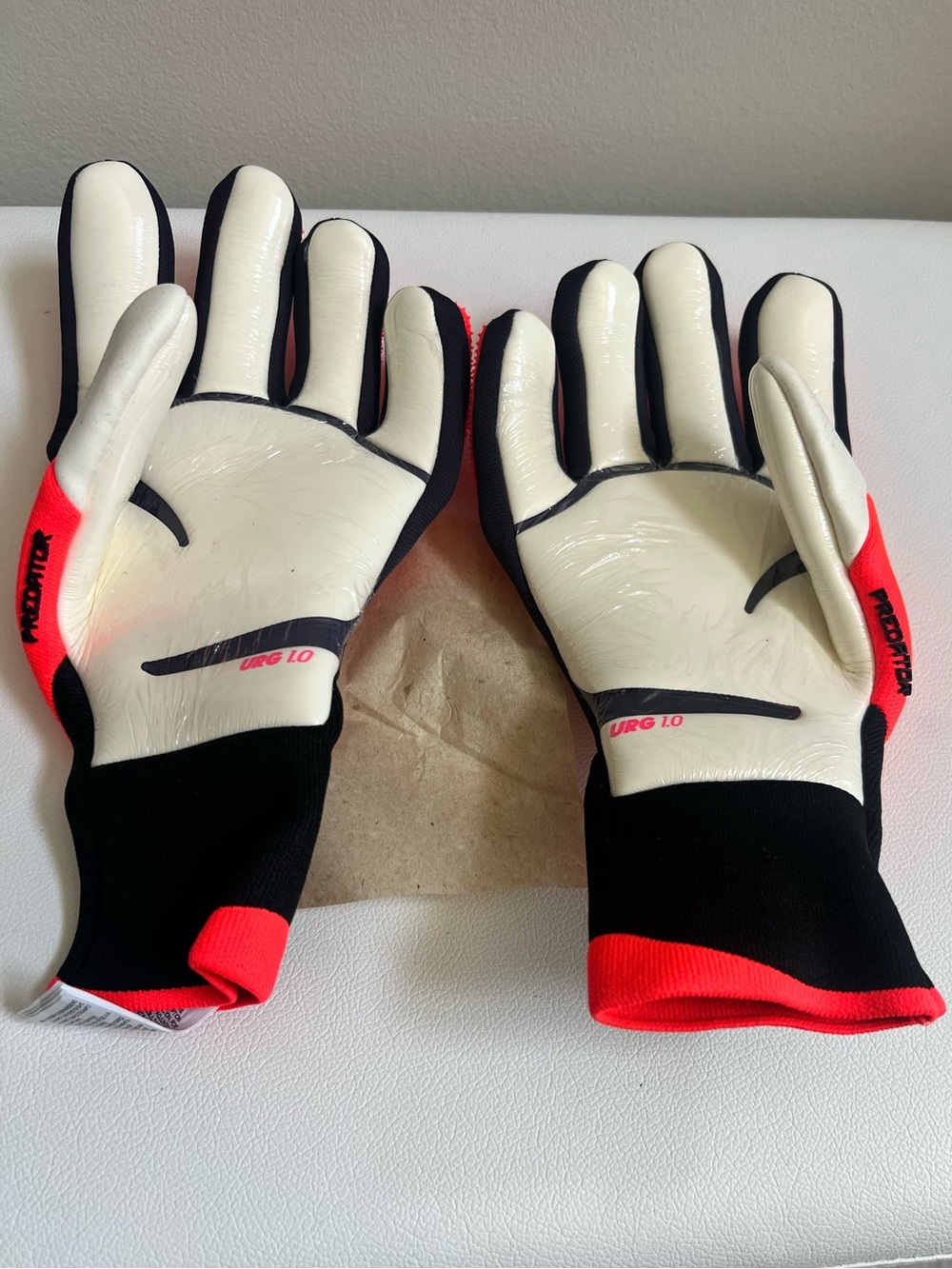ADIDAS Predator Goalkeeper Gloves - Red Size 8.5 NWT! - Picture 8 of 10